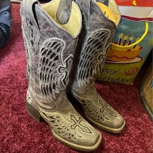 Corral cowboy boots